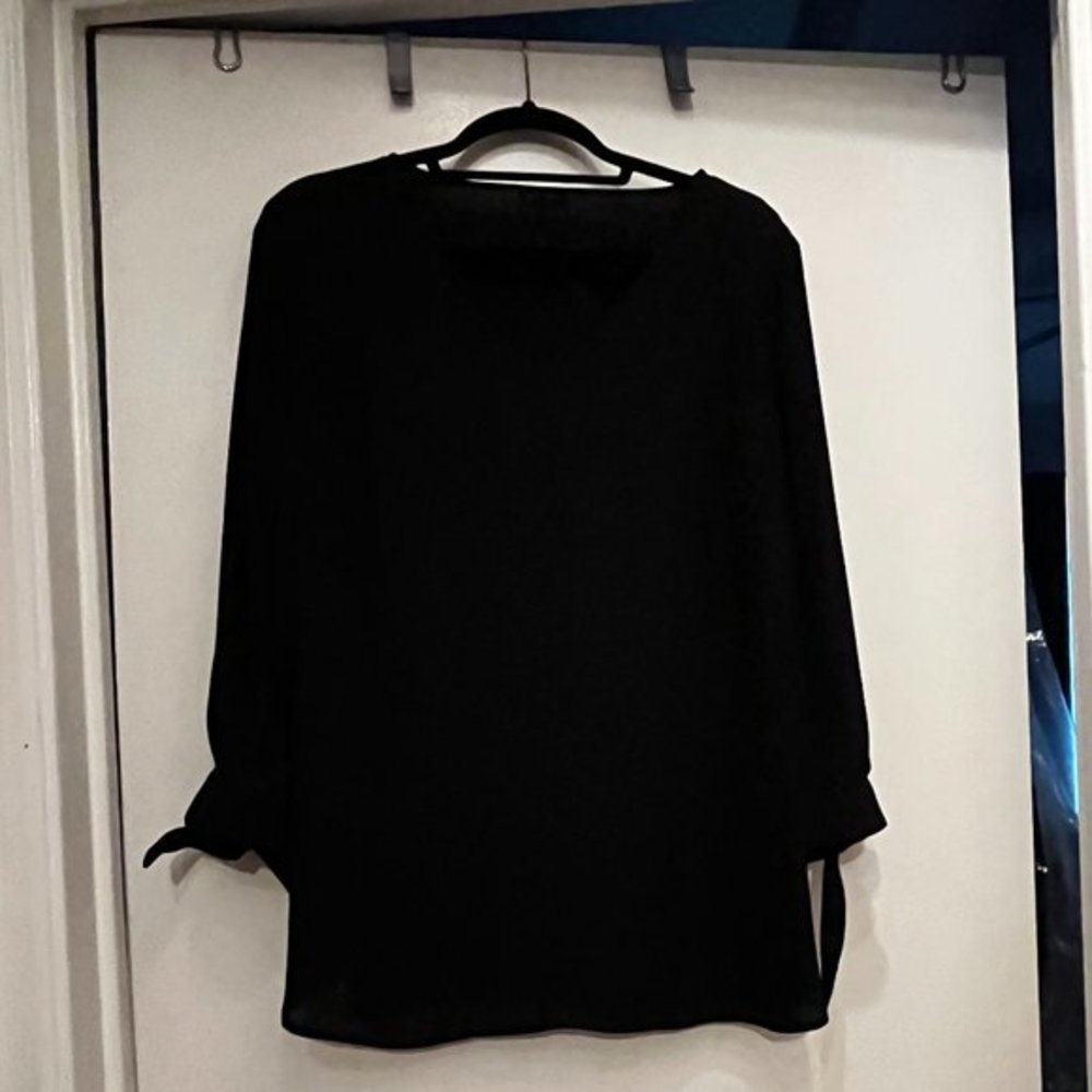 Talbots Black Loose Fitting Blouse - Tie Sleeves - XL. (Like New)
